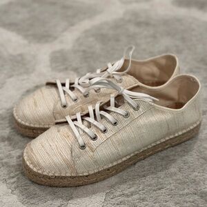 Aquatalia Women's FLYN Off White
Canvas Sneakers Shoes size 11